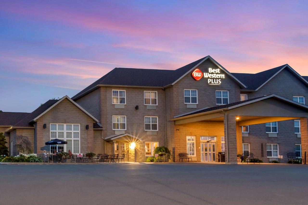 Best Western Plus Woodstock Hotel Conference Centre Esterno foto