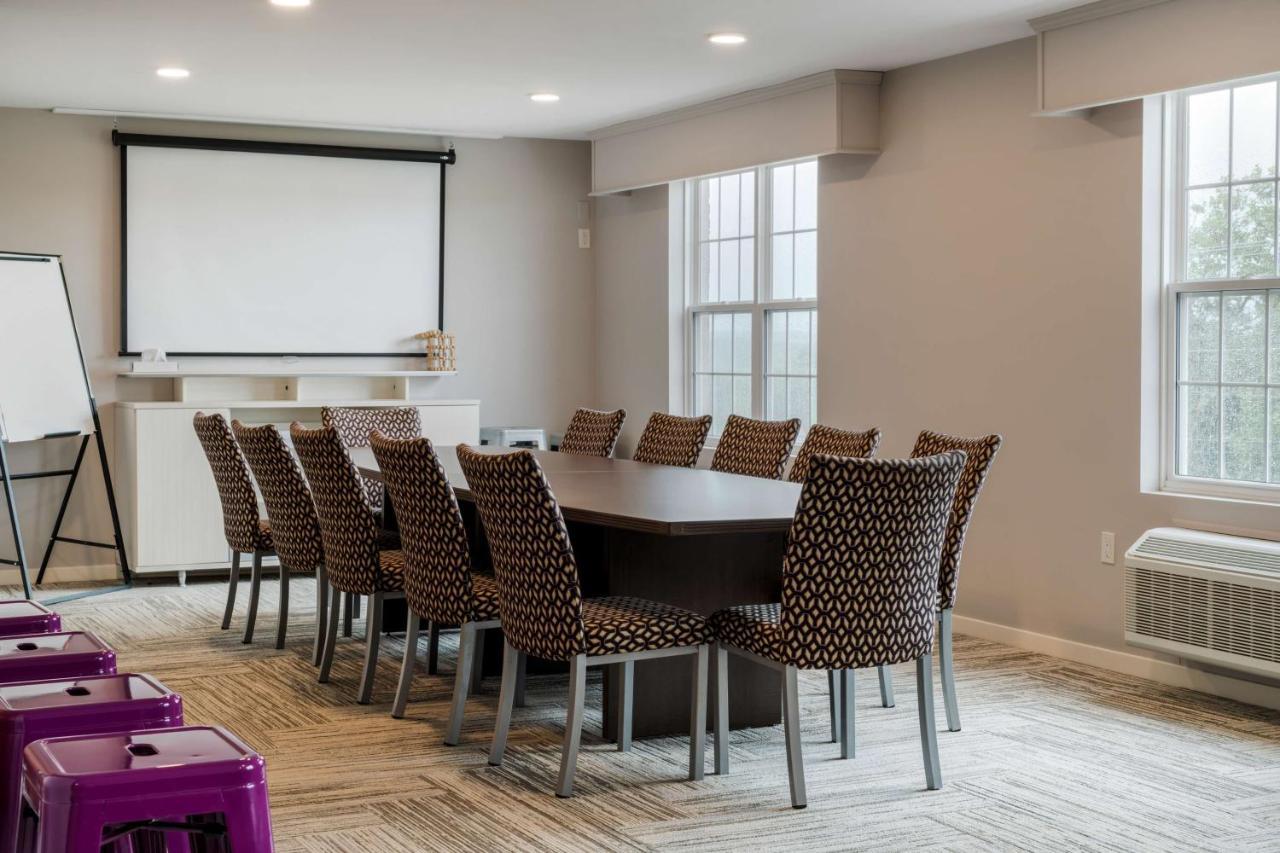Best Western Plus Woodstock Hotel Conference Centre Esterno foto