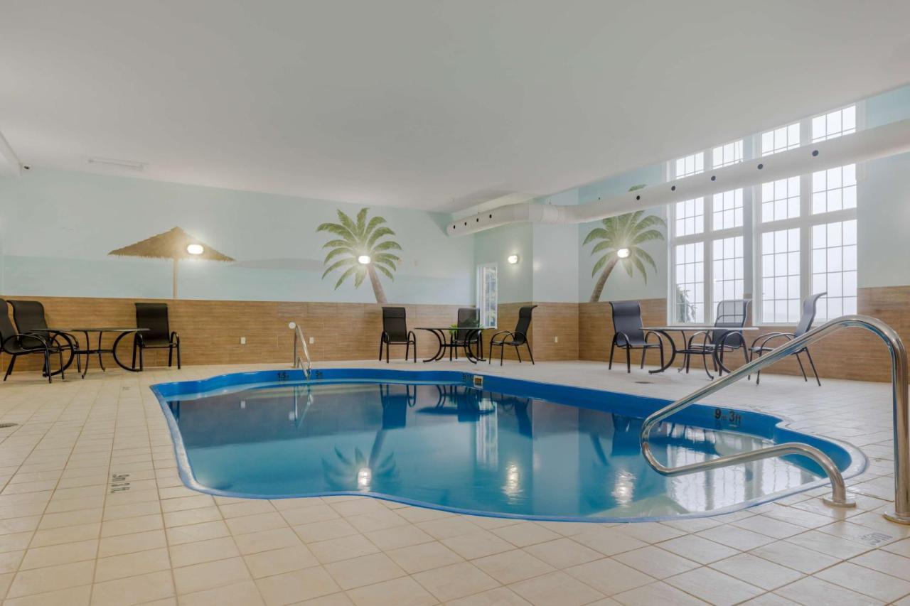 Best Western Plus Woodstock Hotel Conference Centre Esterno foto