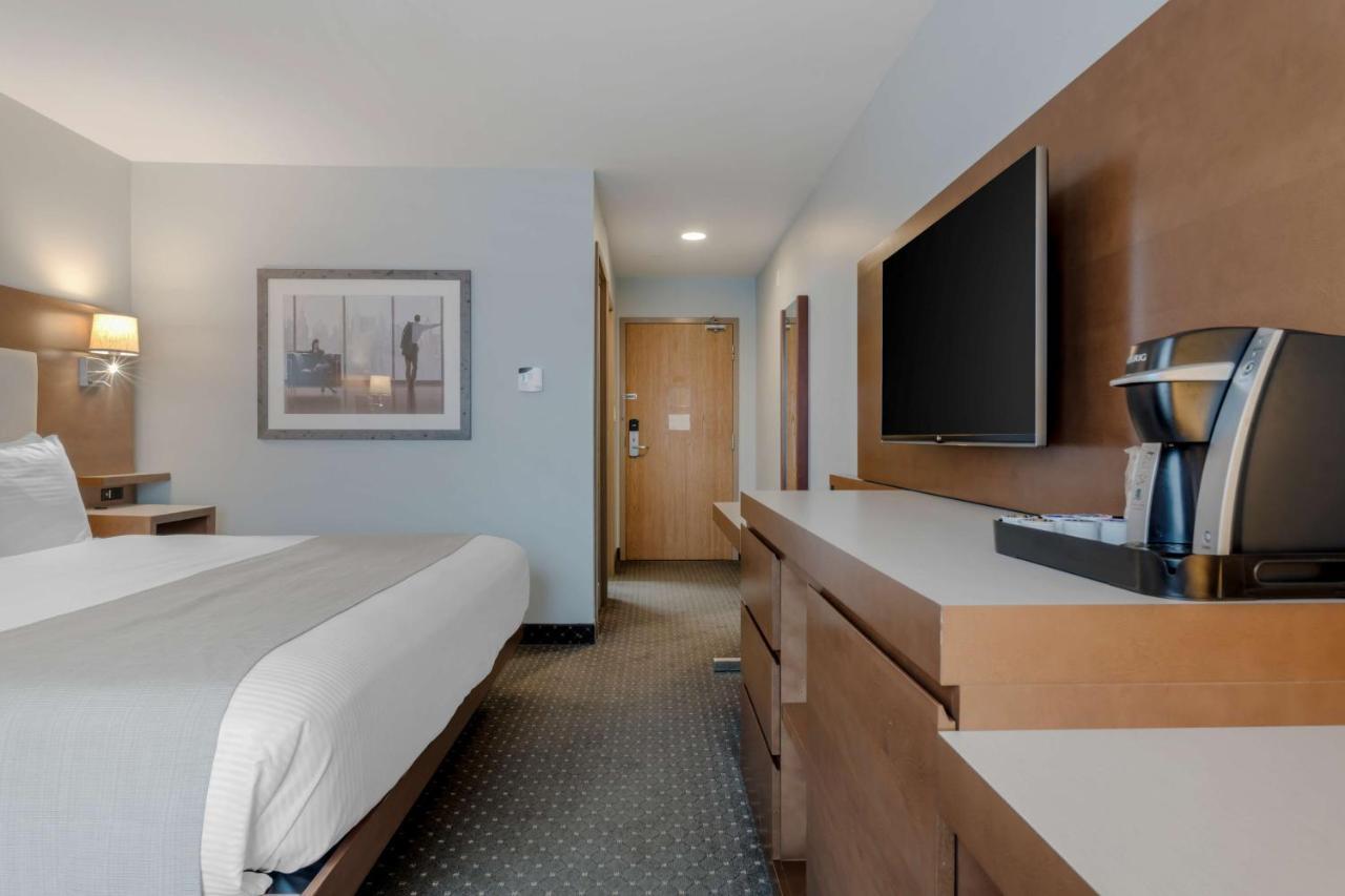 Best Western Plus Woodstock Hotel Conference Centre Esterno foto