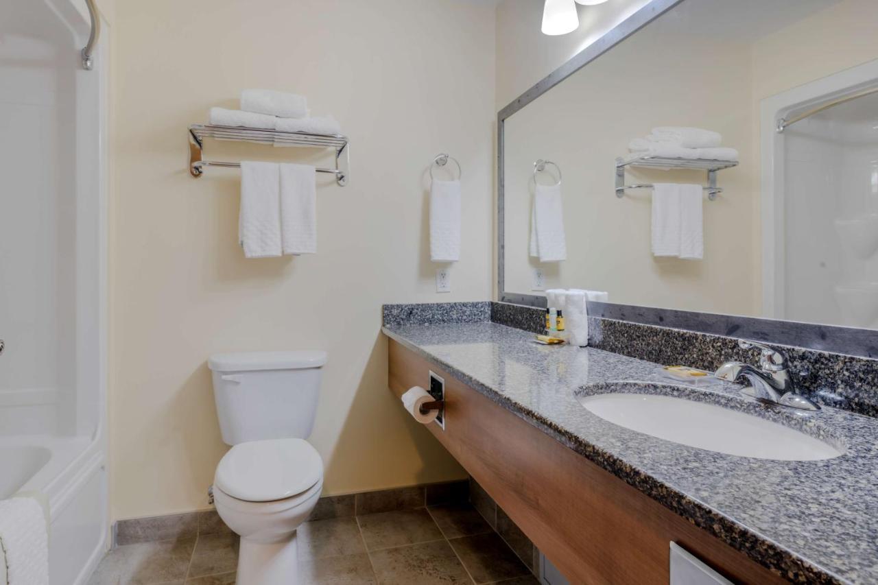 Best Western Plus Woodstock Hotel Conference Centre Esterno foto