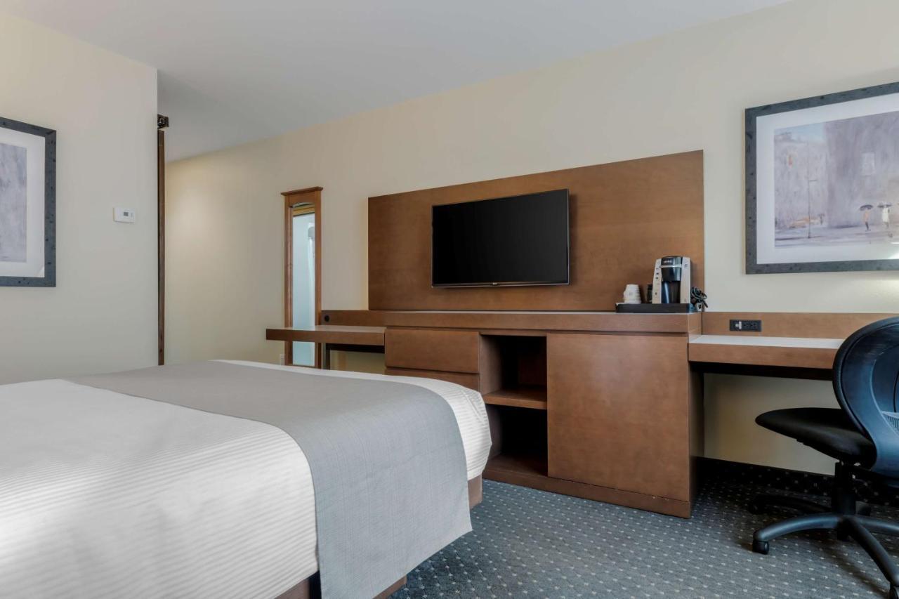 Best Western Plus Woodstock Hotel Conference Centre Esterno foto