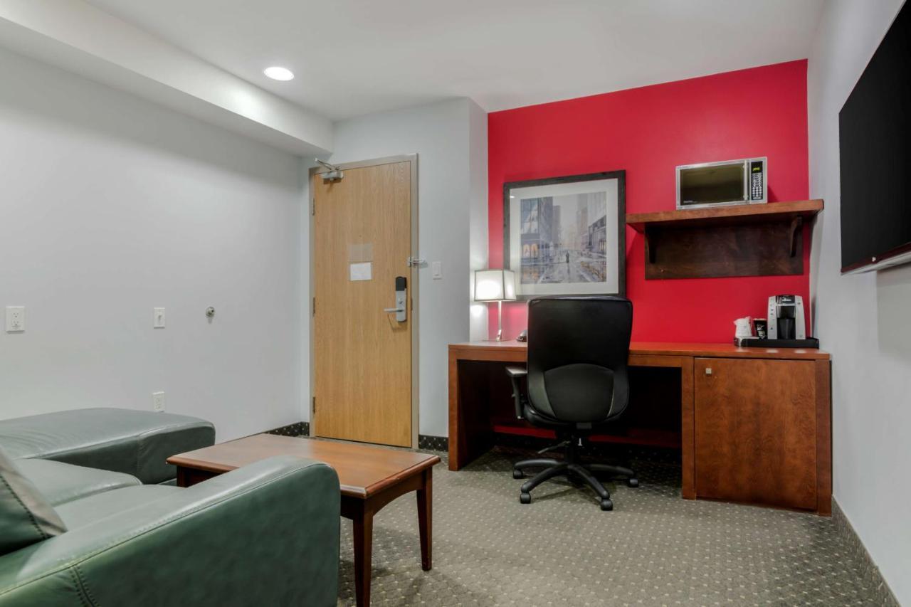 Best Western Plus Woodstock Hotel Conference Centre Esterno foto