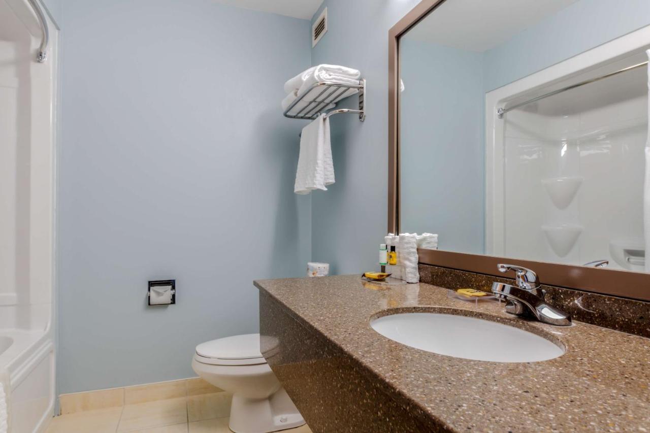 Best Western Plus Woodstock Hotel Conference Centre Esterno foto