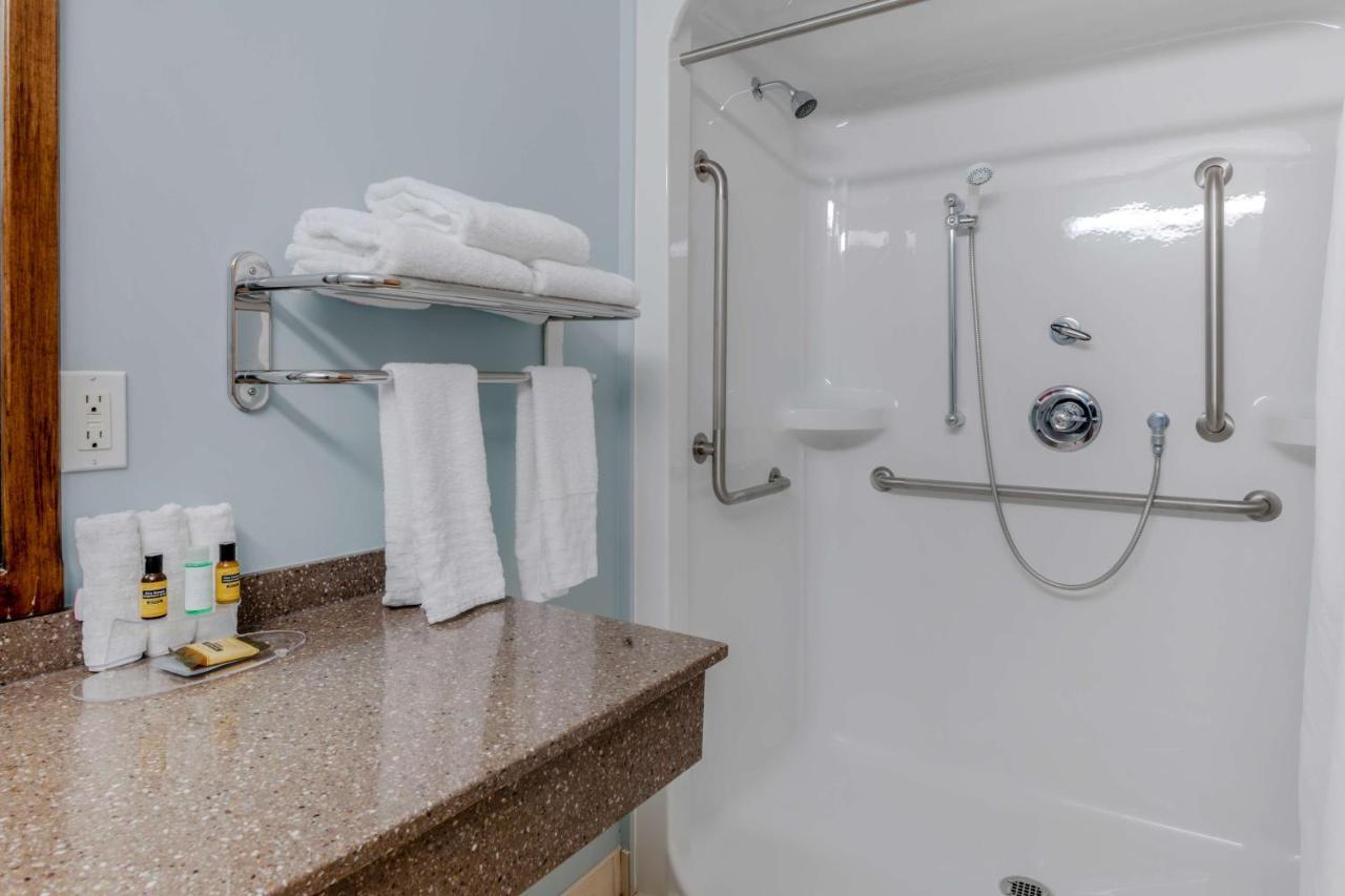 Best Western Plus Woodstock Hotel Conference Centre Esterno foto