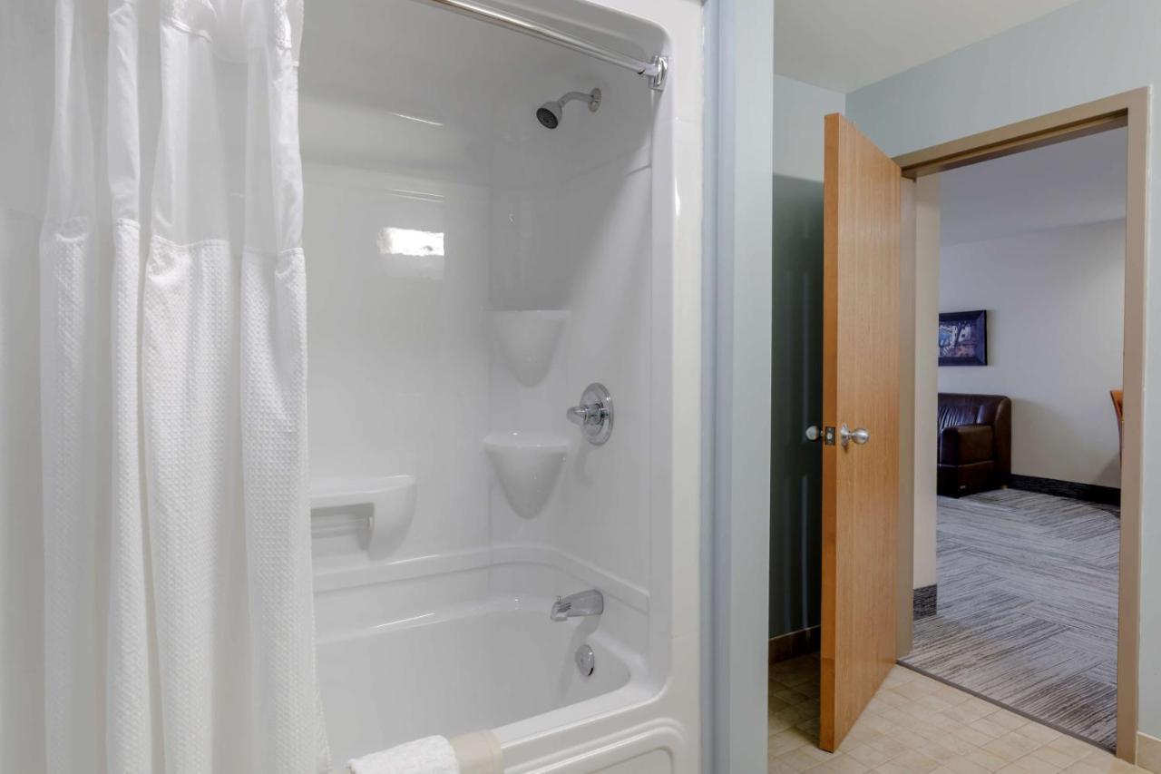 Best Western Plus Woodstock Hotel Conference Centre Esterno foto