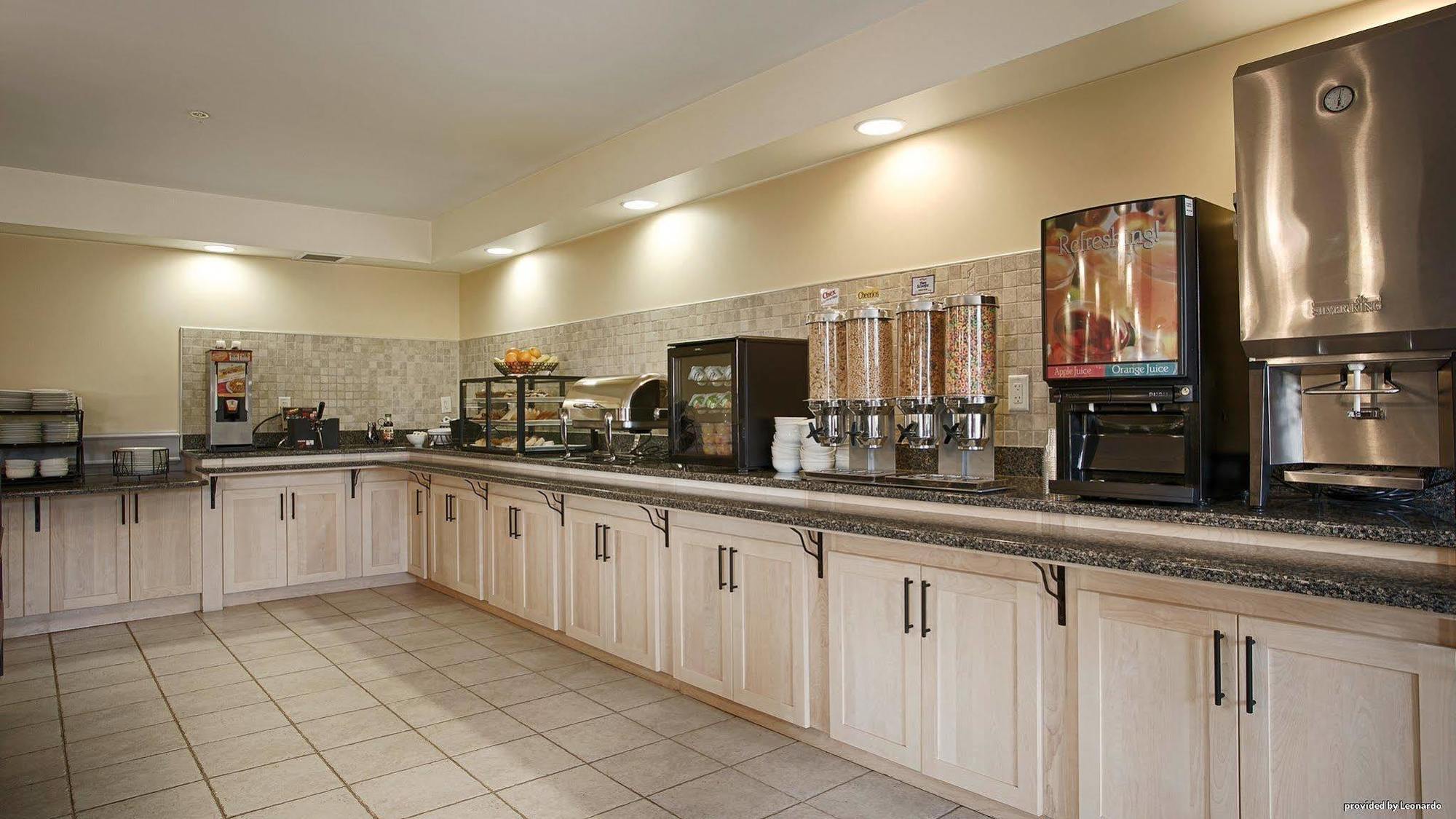 Best Western Plus Woodstock Hotel Conference Centre Esterno foto